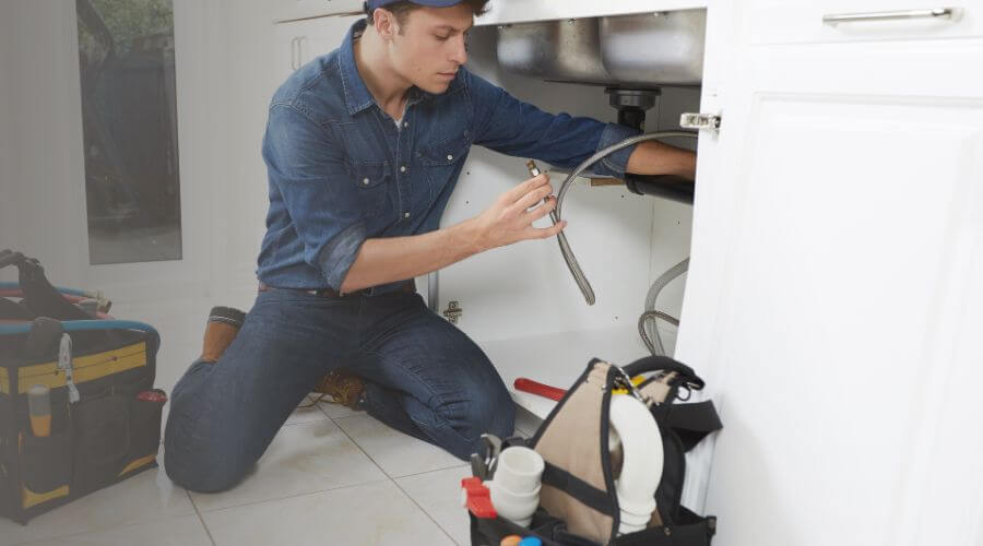 Water Damage Mitigation in De Berry, TX